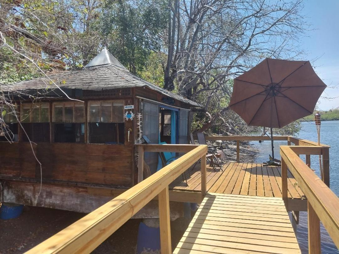 Beached Bungalow Overlooking The Pacific Ocean Boca Chica Exteriör bild