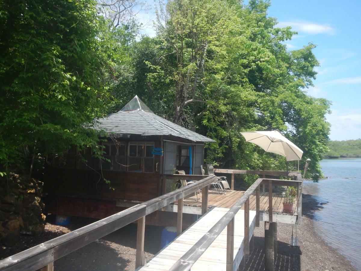 Beached Bungalow Overlooking The Pacific Ocean Boca Chica Exteriör bild